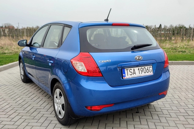 Kia Ceed cena 20900 przebieg: 162000, rok produkcji 2010 z Sandomierz małe 29